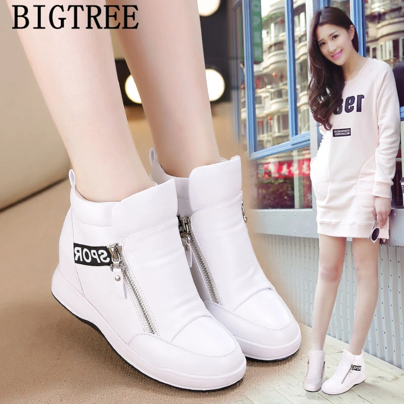 Папа обувь на танкетке Кроссовки для женщин платформе с высоким каблуком женские