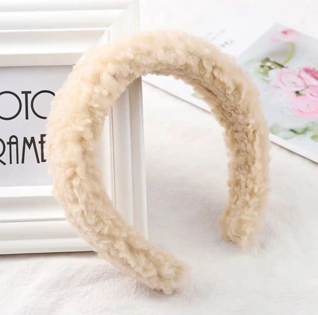 Ободок для волос теплый с широкими полями из ягненка 1 шт. |