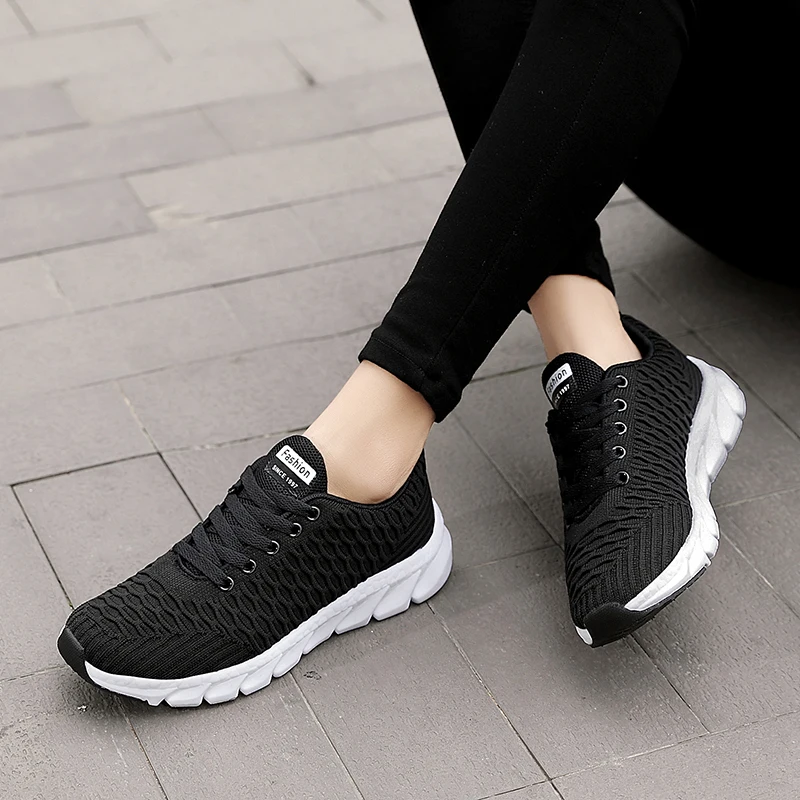 

Women Sport Shoes Fashion women Running Shoes Fly Weave Air Mesh Sneakers Black White Non Slip Footwear Breathable Jogging