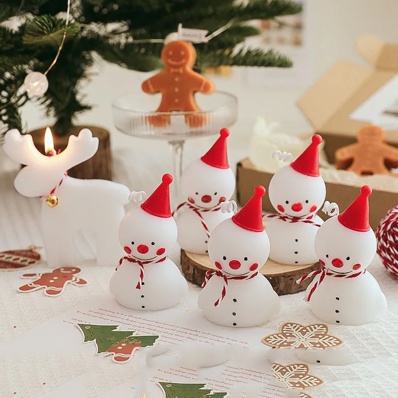 

Lovely Christmas Snowman Candle Aromatherapy Home Decoration Creative Christmas Gift Elk Shape Candle Gift Box With Hand Gift