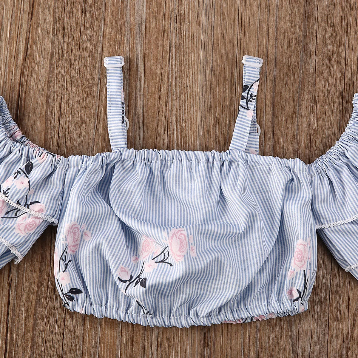 Летняя футболка в полоску с открытыми плечами для маленьких девочек топы +