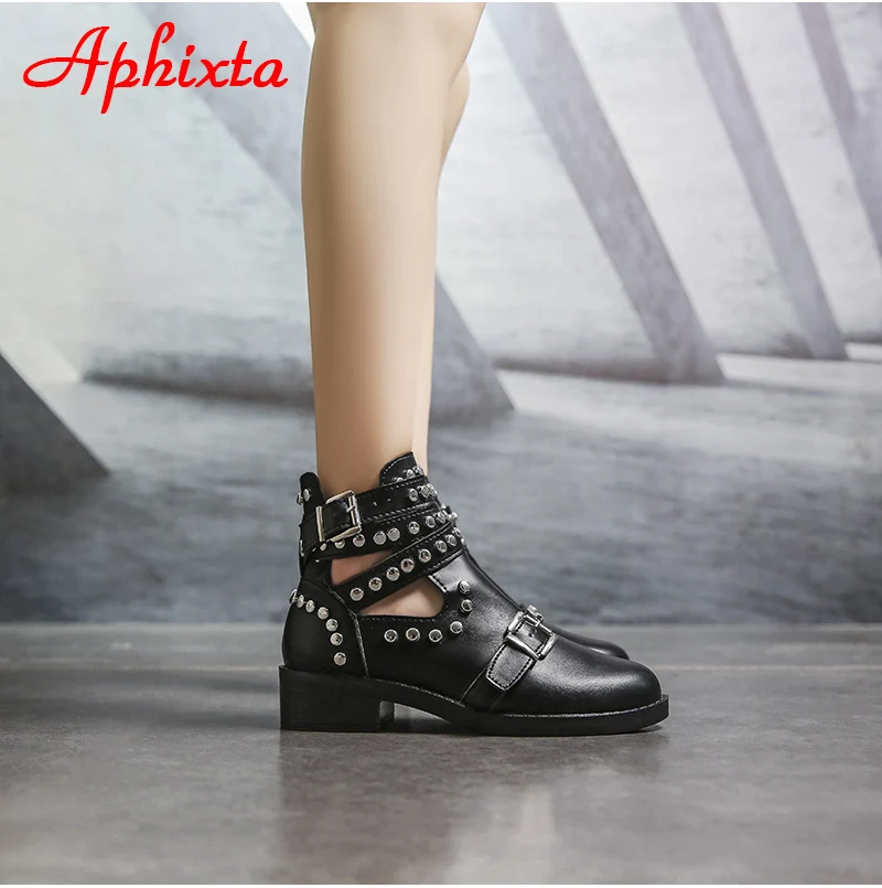 Aphixta/черные женские ботильоны с заклепками; ботинки из искусственной кожи; ремни с металлическими пряжками; женские ботинки на квадратном каблуке с шипами; обувь в байкерском стиле