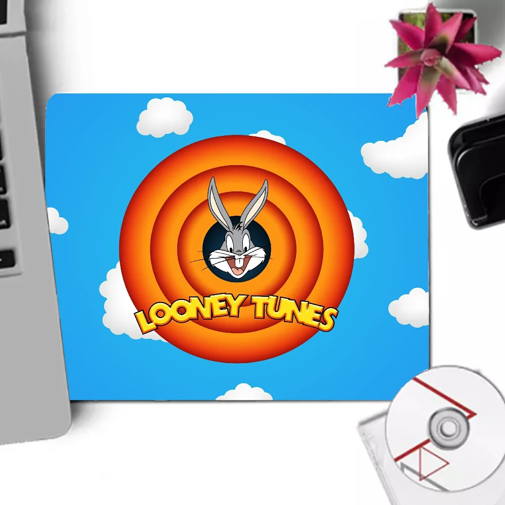 

Looneies Cartoon Tune Bunny Gaming Mouse Pad PC Mousepad Game Pad Cartoon Rubber Mouse Pad Office Keyboard Pad