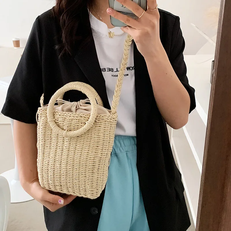 

Round Handle Design Straw Rattan Crossbody Bag For Women 2021 Simple Trendy Luxury Summer Solid Color Handbags Female Travel