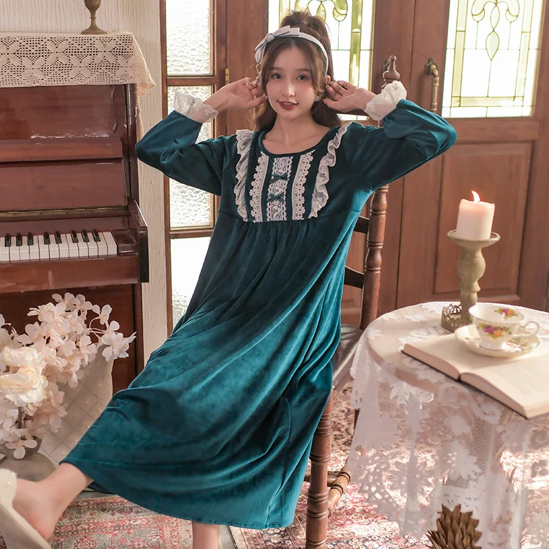 Пижама женская зимняя теплая с длинным рукавом в стиле принцессы Милая Кружевная