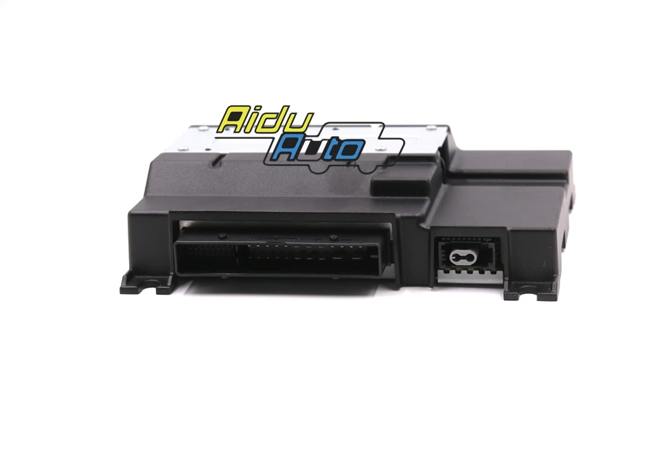 Для VW Golf 7 используется усилитель Dynaudio 5Q0 035 456 A 5Q0035456A