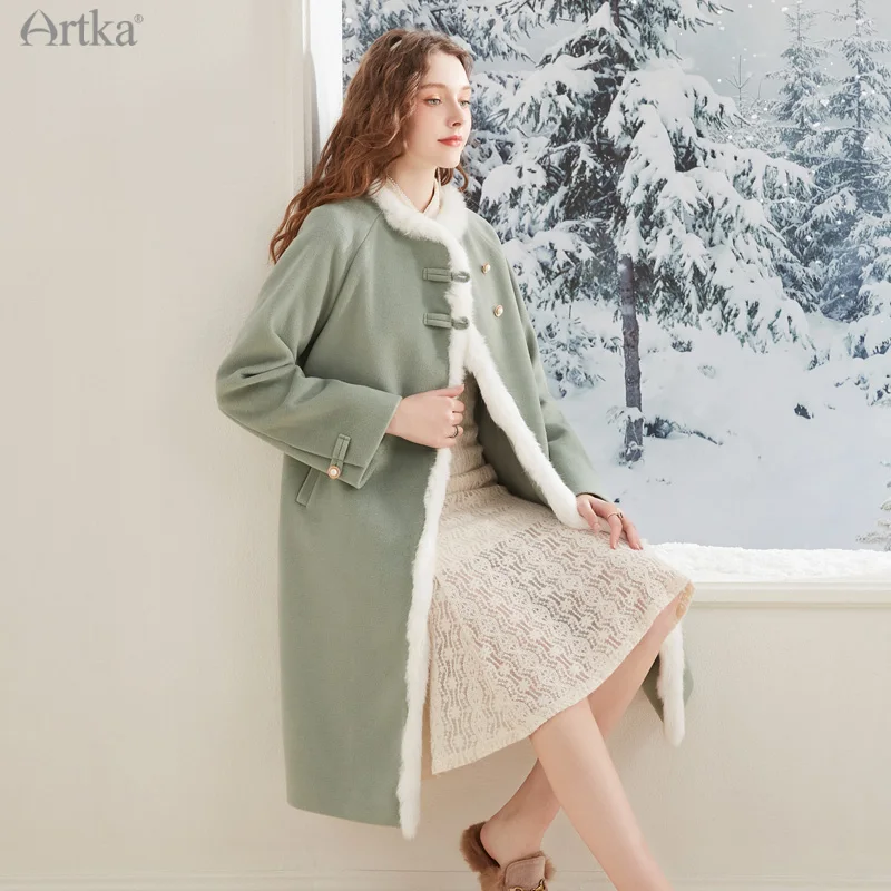 Женское шерстяное пальто средней длины ARTKA белое длинное с кроличьим мехом