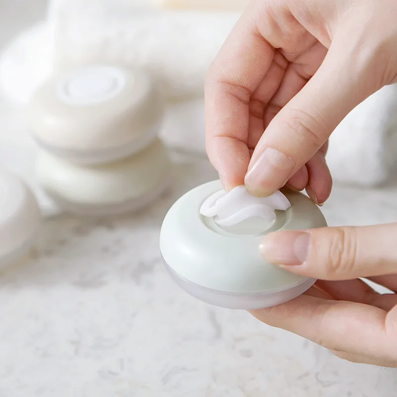 

4 in 1 Travel bottle sets for Soap Shampoo Conditioner Lotion Portable MakeupToiletries Moisturizers Lotion gel Dispenser