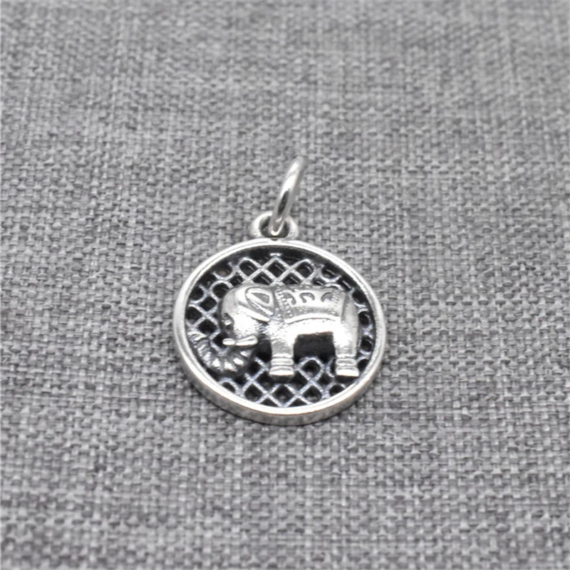 

2pcs of 925 Sterling Silver Circle Elephant Charms Animal Pendants for Necklace Bracelet