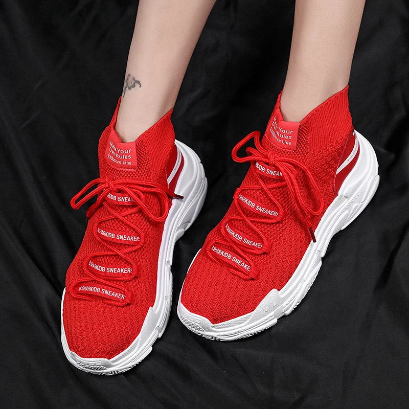 

2019 new spring men's shoes Korean fashion sports casual men's canvas shoes small white versatile white red shoes fashion shoes