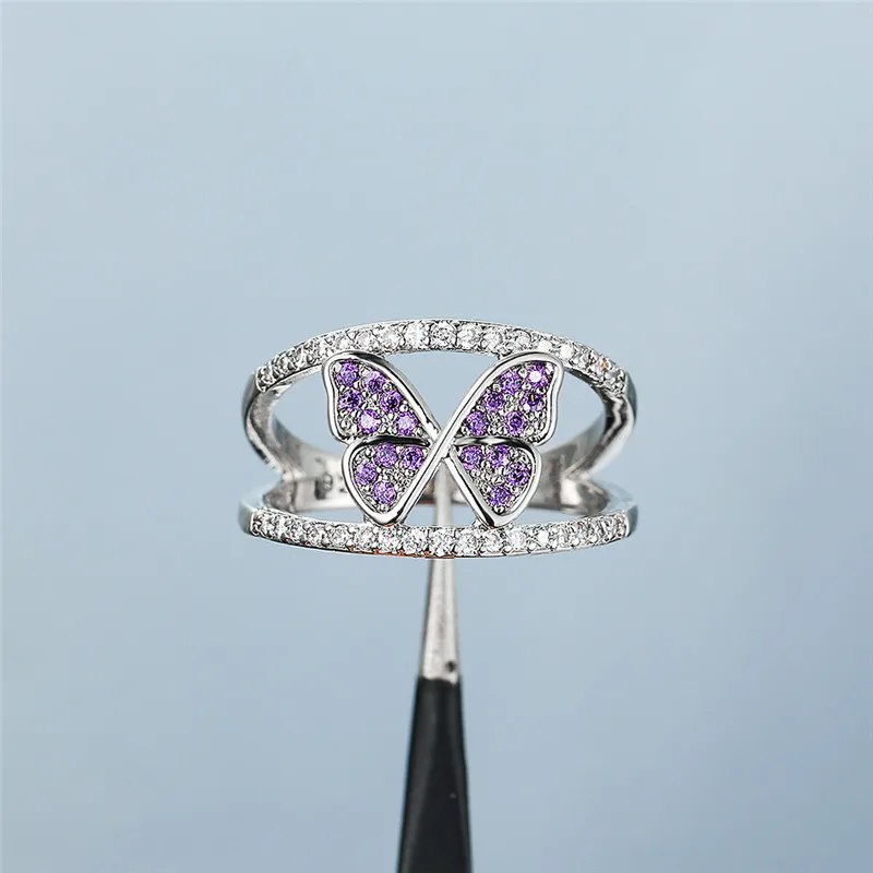 

Vintage Female White Crystal Pendant Ring Charm Yellow Gold Wedding Rings For Women Cute Butterfly Hollow Engagement Ring