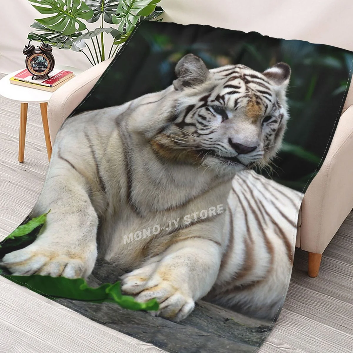 

White Tiger - Singapore. (2) Throw Blanket Sherpa Blanket Bedding soft Blankets