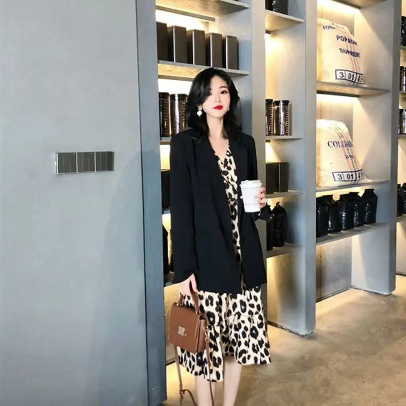 

Leopard Print Dress 2021 Ladies Chiffon Beach Dress Loose Long Sleeve Mid-length Lace Ruffle Base Dress A-line Sexy Party Dress