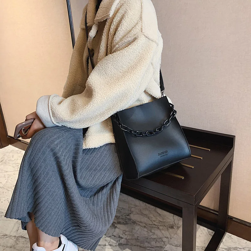 

All-match chain shoulder handbag new fashion messenger bag trendy portable bucket bags