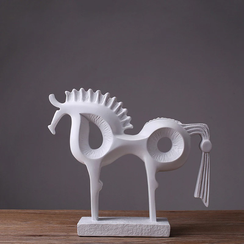 

Modern Design Simple Hollow Horse Miniature Model Crafts Home Decoration Accessories Abstrac Ornaments Figurines Statue Decor