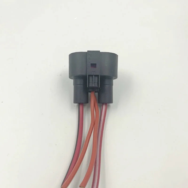 

4 Pin/Way Electrical Fan Plug Connector with wire For AUDI A4L A6 For Volkswagen Golf Lavida Passat 1J0906234