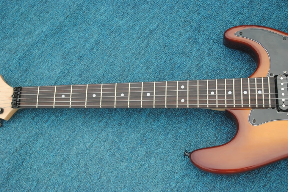 Высококачественная электрическая гитара желтого цвета, сделано в Китае, фингерборд из розового дерева, 22 лада, красивая и крутая