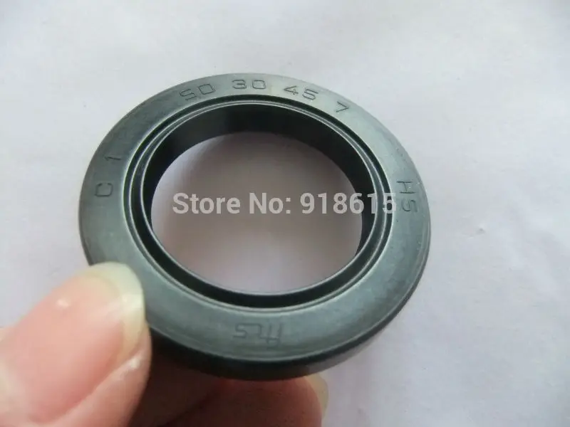

EX27 Crankshaft Output End Oil Seal 044-03001-60 Gasoline Engine Parts