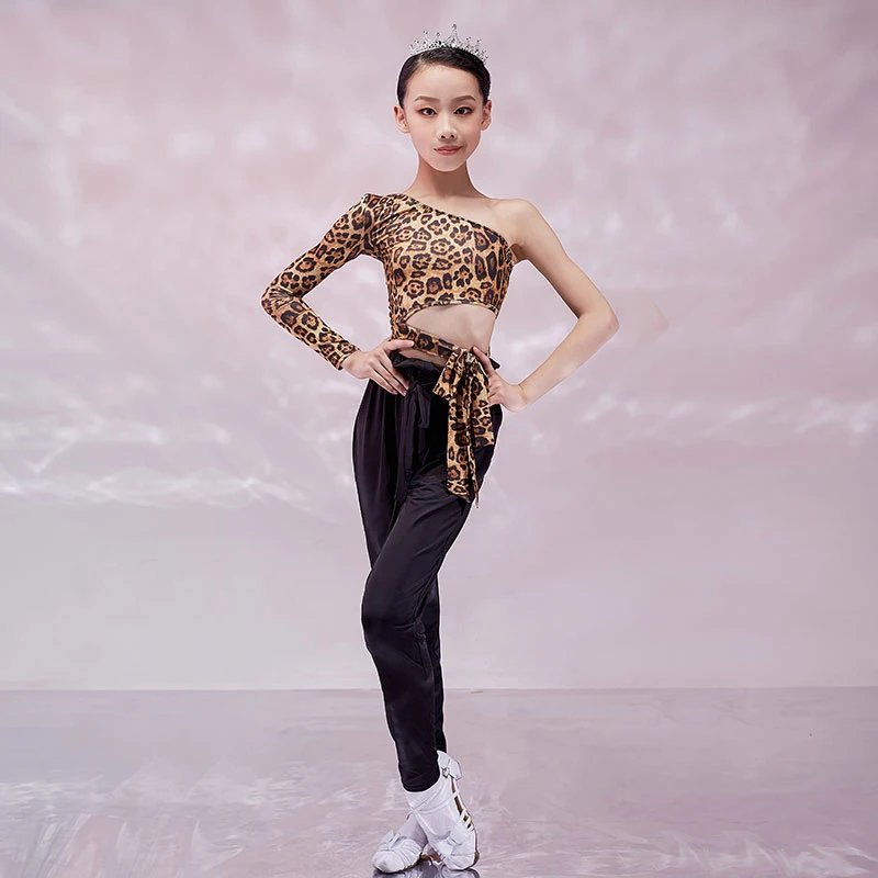 

Latin Dance Training Clothes For Girls Leopartd Tops Black Latin Trousers Outfits Kid Cha Cha Smba Rumba Dancing Costume VDB3410