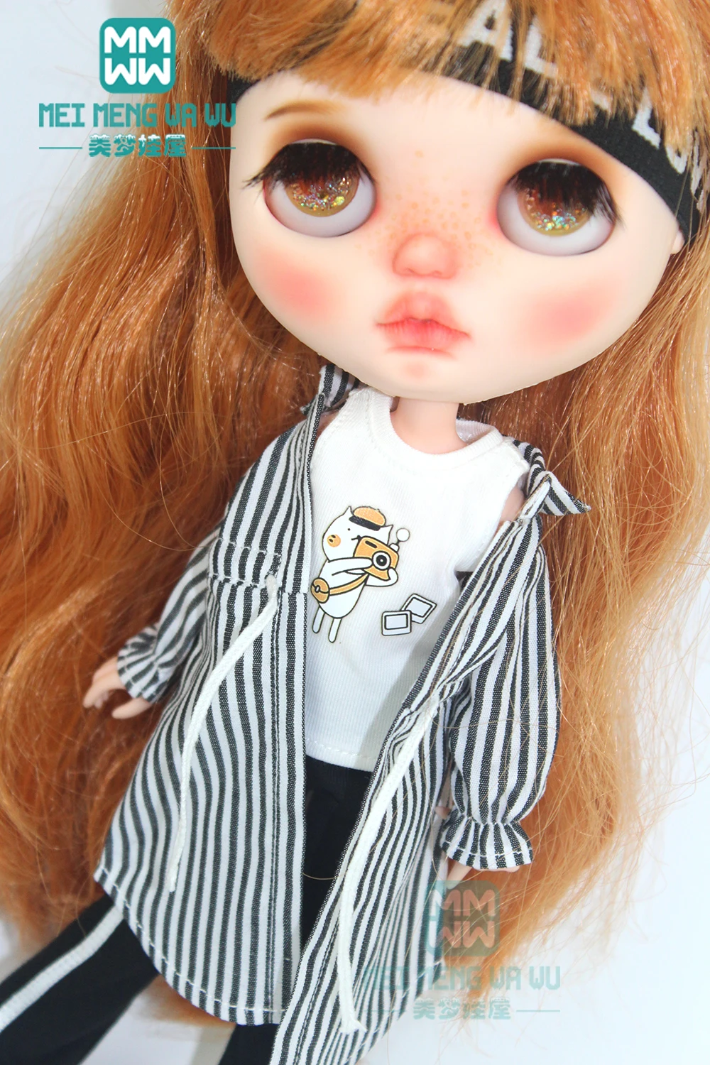 

1pcs Blyth Doll Clothes fashion striped shirt, sweatpants, sneakers, socks for Blyth , Azone1/6 doll accessories