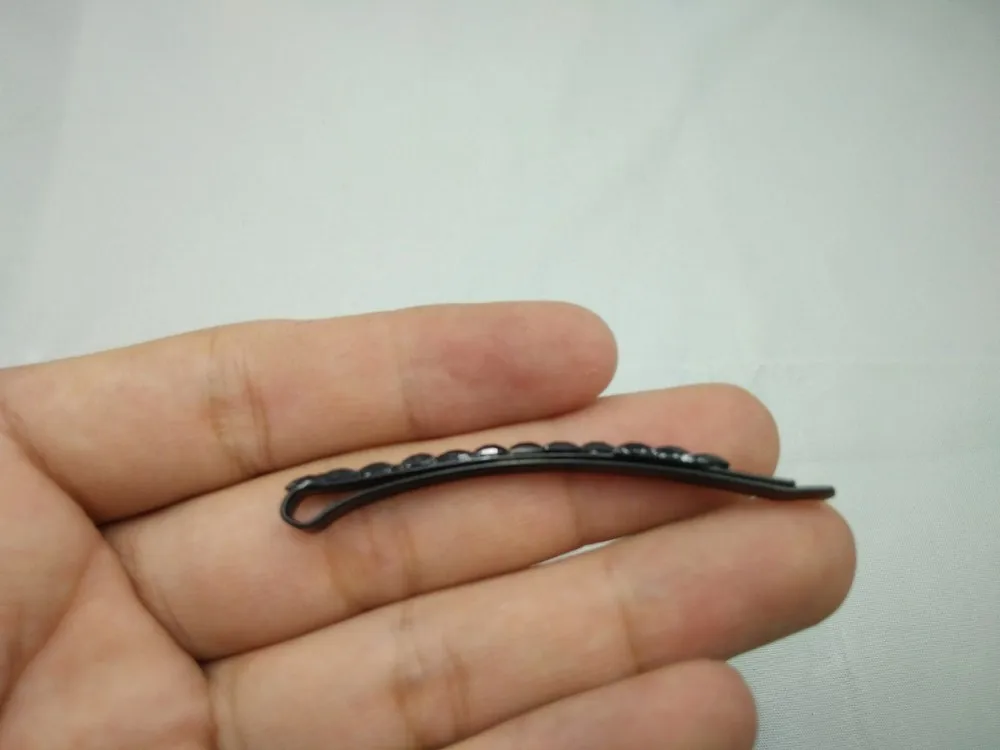 

Small Hair Clips Practical Simple U-black Metallic Paint Hairpin Word Folder Cross Hairpin Clip Clip Bangs Son Sale