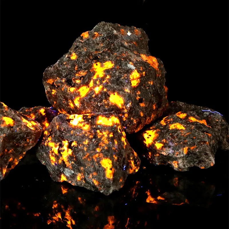 

100g Natural Yooperlites Flame Stone Fluorescent Stone Energy Reiki Specimens Aquarium Home Room Decoration Accessories Gems