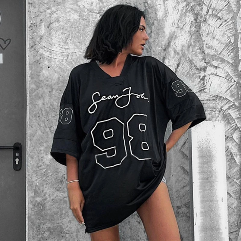 Женское хлопковое мини-платье WannaThis с буквенным принтом v-образным вырезом