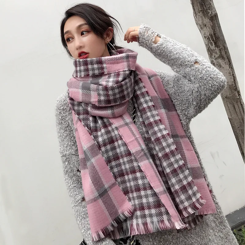 Шарф кашемировый Женский мягкий теплый зимний в клетку с кисточками Корейском