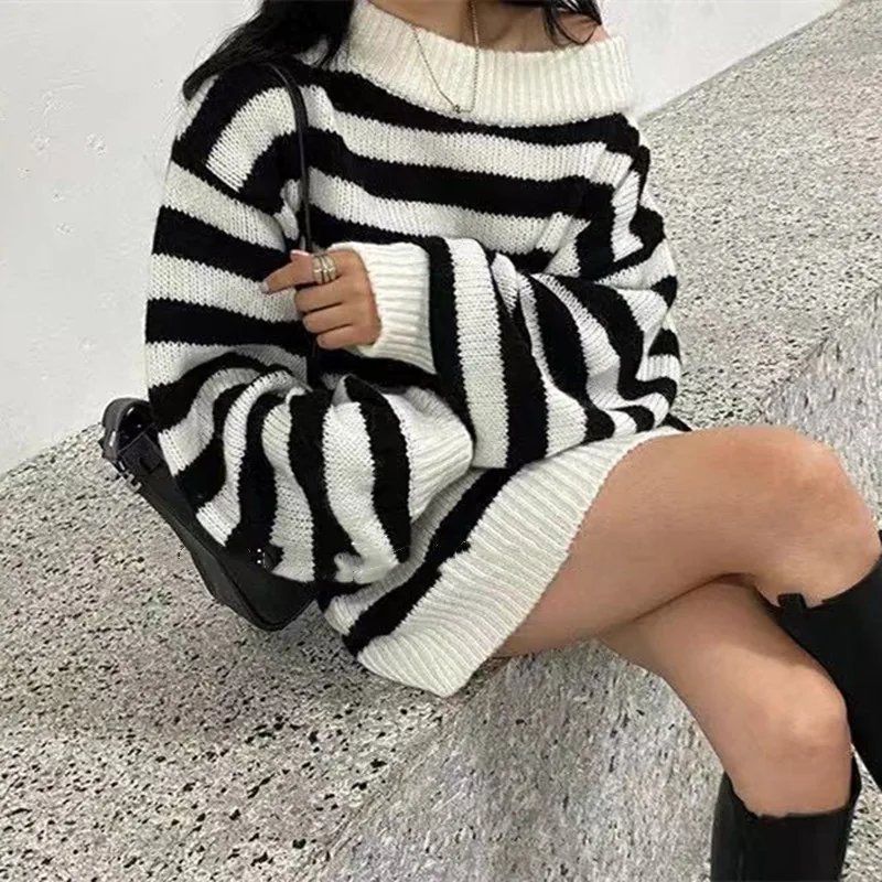 

Women Sriped Sweater Harajuku Winter Vintage Women Thickening Loose Warm Slash Neck Oversized Sweater