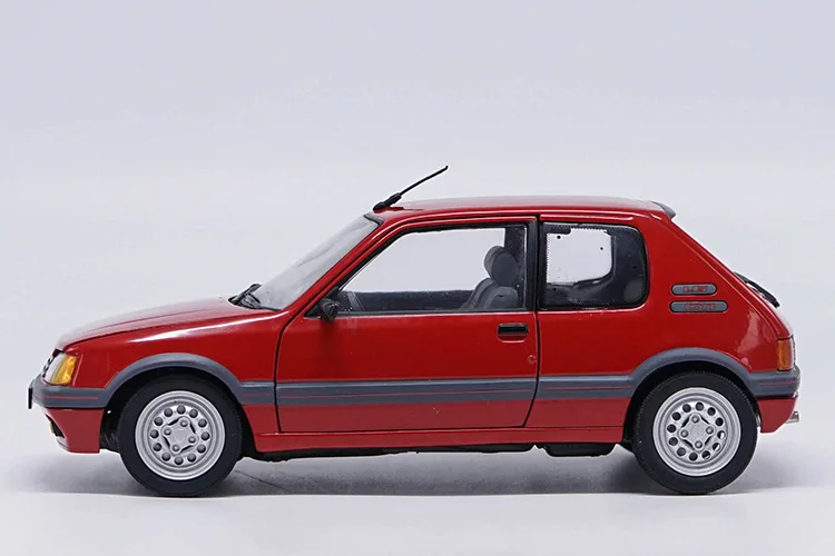 Оригинальный заводской 1:18 1991 GTI PEUGEOT 205 красный сплав металлический литой