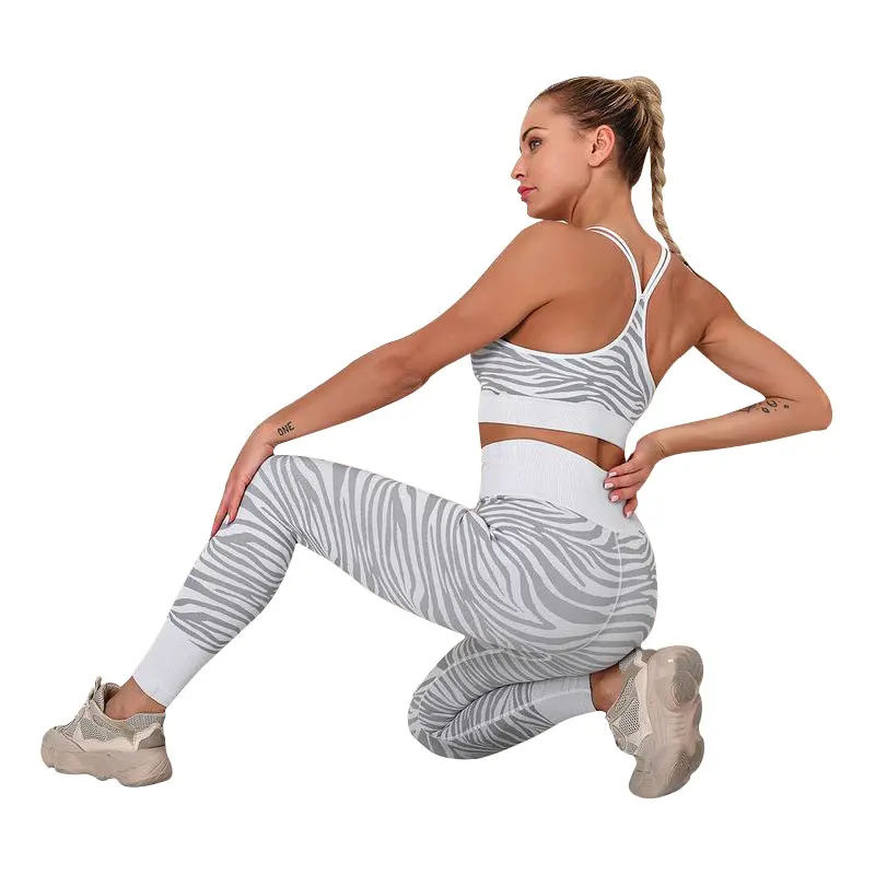 

Leopard Yoga Clothing Set Sports Suit Women Sportswear Sports Outfit Fitness Set Gym Seamless Leggings Workout Clothes For Women