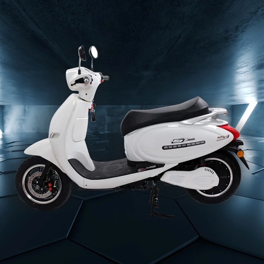 Verkaufen C1-019Electric Fahrrad Kleine Erwachsene Zwei-Rädern Lithium-Batterie Roller Für Zwei Männer Und Frauen Können Reise Für 4-10 Stunden