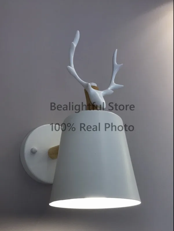 Настенный светильник деревянный светодиодный с рогами для украшения гостиной и