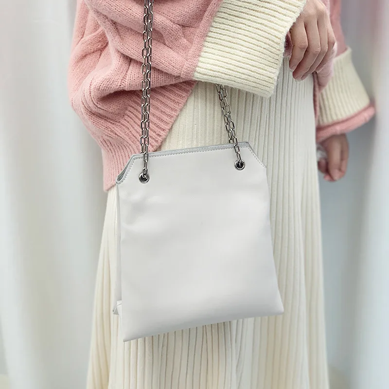 Мини-2020 Женская нишевая кожаная модная сумочка для подмышек элегантная простая