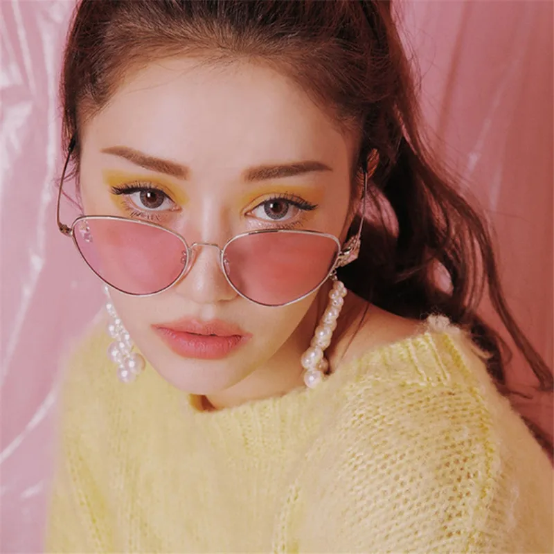 

Classic Retro Cat Eye Sunglasses Women Red Cateye Vintage Sun Glasses Men Shades Metal Frame Eyewear Gafas De Sol UV400