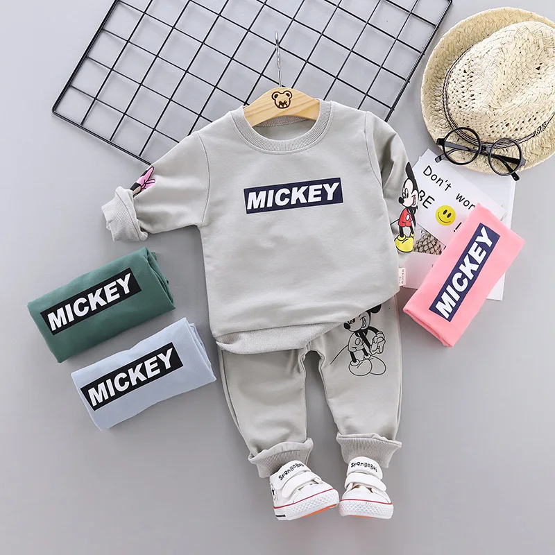 Весенне-осенние комплекты одежды для детей новые спортивные костюмы маленьких