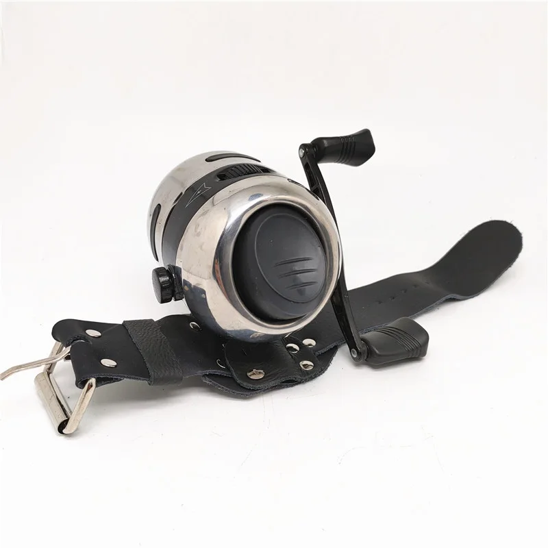 

Spinning Wheel Type Fishing Reel Mini Bow Slingshot Catapult Hunting Shooting Alloy Fishing Reel Speed Ratio 2.8:1