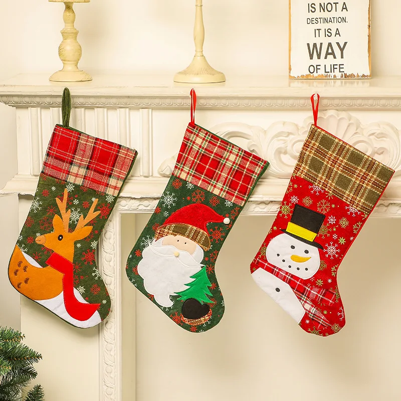 

Elf Christmas Tree Decoration Santa Claus Christmas Embroidered Socks Bag Ornament Candy Gift Bag Red Christmas Stockings Decor