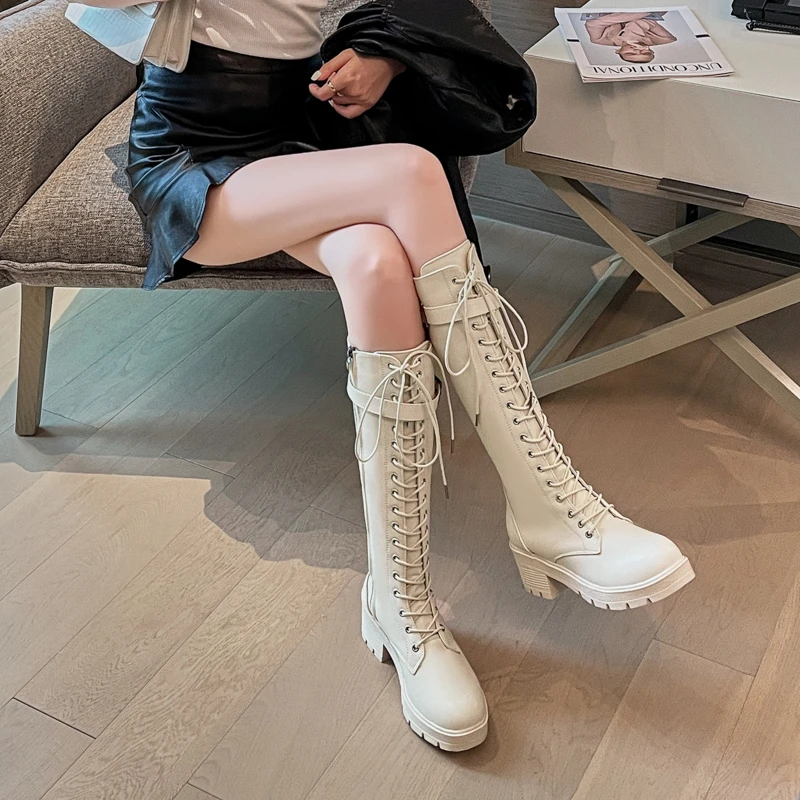 Женские сапоги до колена на платформе осенне-зимние из искусственной кожи