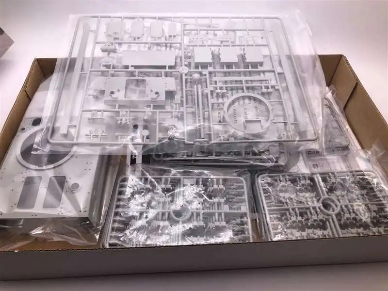 1:35 Китай Электронная Боевая машина модель военной сборки Военный танк на