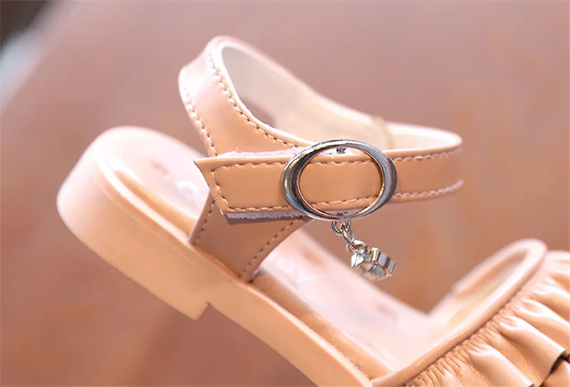 

Girls Ruffles Open Toes Sandals 2021 Kid Summer Flat Shoes Child Soft Bottom Non-slip Outdoor Buckle Leather Sandal 26-36 Beige