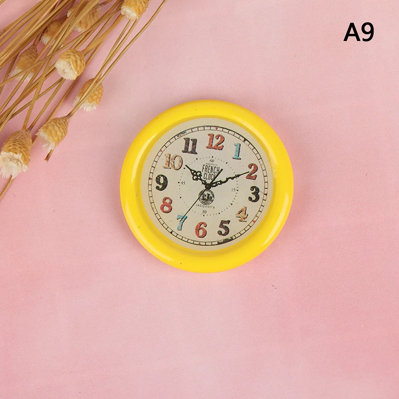 1PCS 1:12 миниатюрные настенные часы для кукольного домика из смолы, миниатюрный кукольный домик, аксессуары для домашнего декора, игрушка для ролевых игр, мебель, игрушка - Цвет: 1PCS