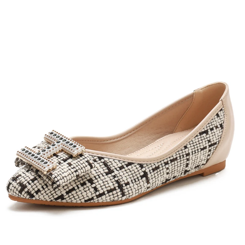 

Women Sandals New Fahion Shoes Woman Flat Women Flats Soft Soles Casual Shoe For Fashion All-Match