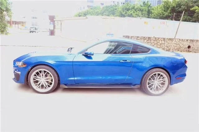 

Подходит для модифицированной двухугловой боковой юбки 21 15 Ford Mustang из углеродного волокна, маленький окружающий передний и задний спойлер д...