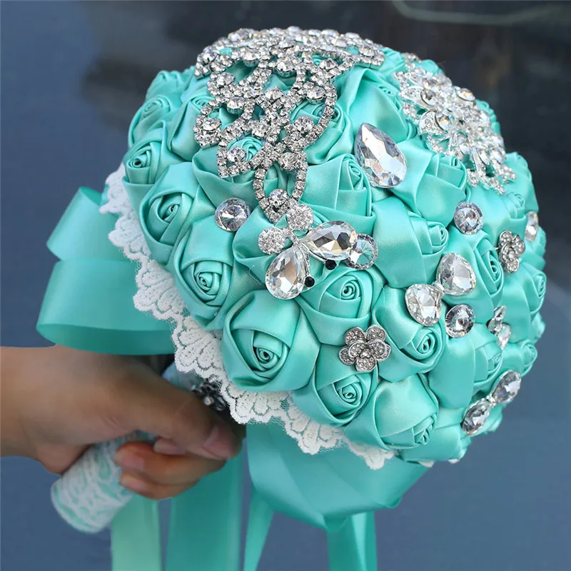 Свадебные букеты с мятно-зеленой розой серебряные бриллиантовые кисточки