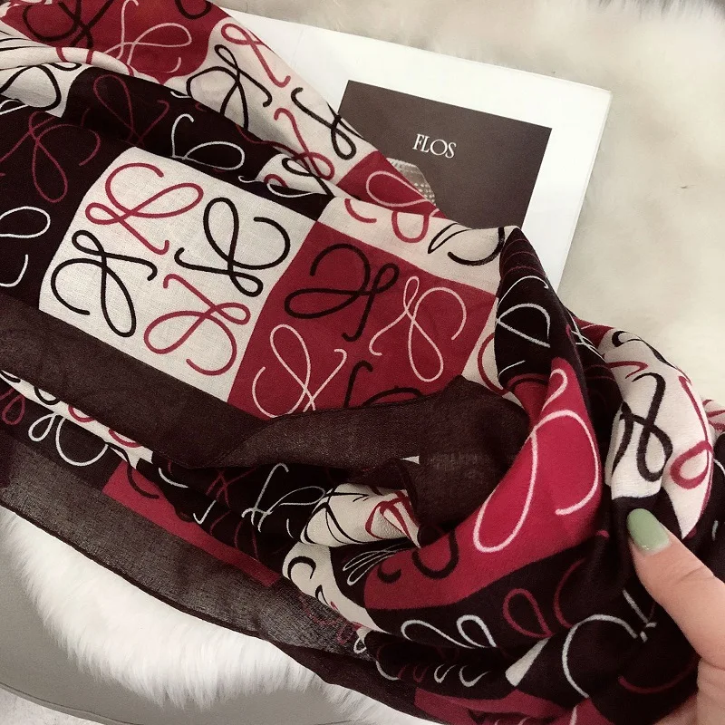 

2021 Female Printed Cotton Linen Scarf Spring And Autumn Luxury Long Woman's Shawl Fashion Sunscreen Beach Scarves/Shawls