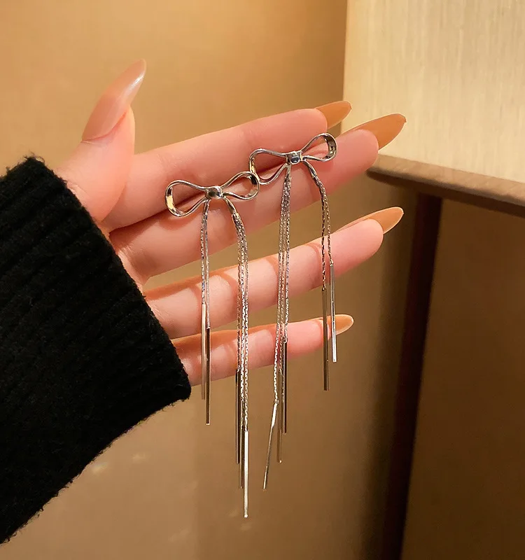 

Korean Long Tassel Bow Earrings Female Simple Temperament Drop Earrings for Women Cold Wind Jewelry Gifts