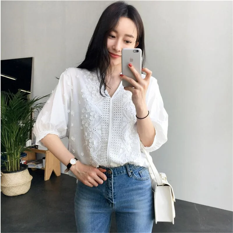 Корейский стиль вышитые трехмерный цветок белая рубашка свободного кроя с