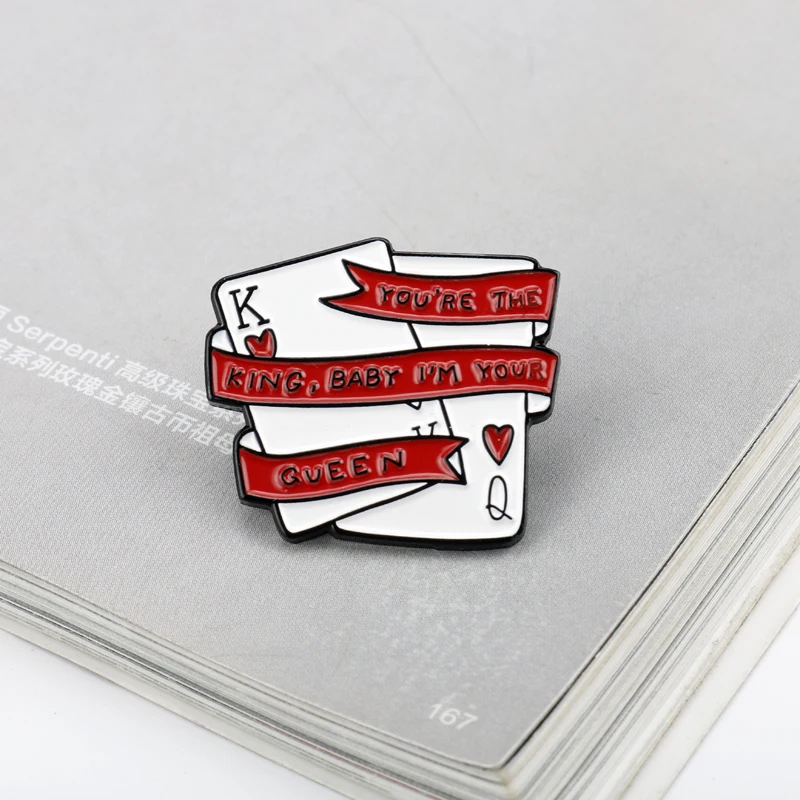 Creative Jewelry Poker Heart Q and K Shape Metal Brooch YOU ARE MY KING BABY AND I AM YOUR QUEEN Letter Enamel Badge Button Pins | Украшения