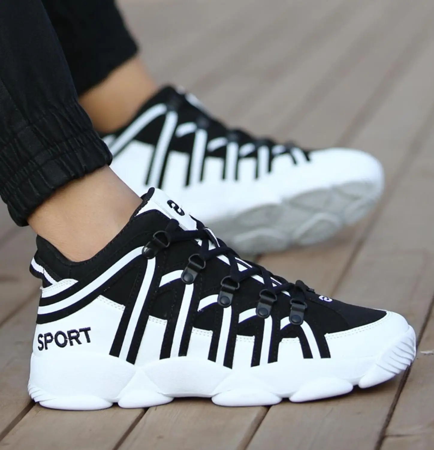 Кроссовки мужские высокие спортивные роскошные брендовые Сникерсы для